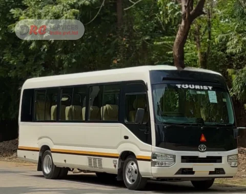 Hire Toyota Hiace on Rent